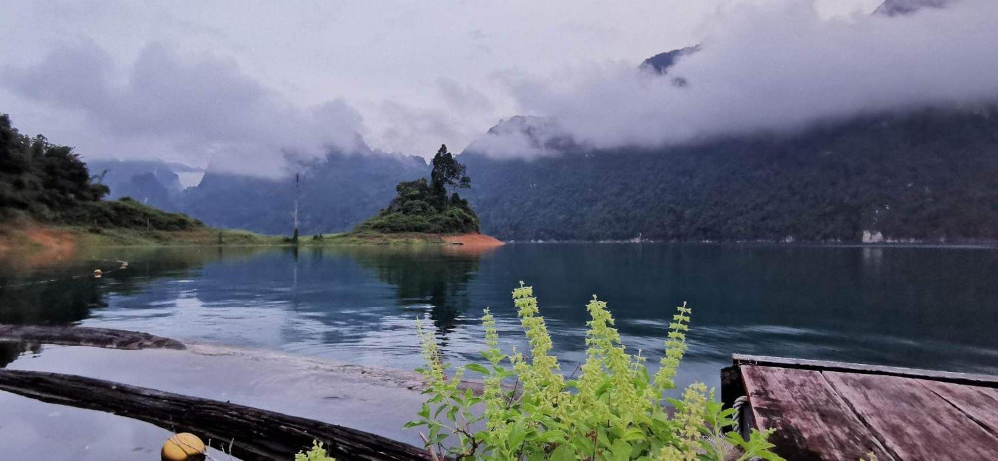 مبيت وإفطار Khao Sok National Park Khaosok Happy House المظهر الخارجي الصورة